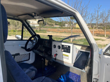 Los mandos del Seat Marbella de Xalonero’s Team