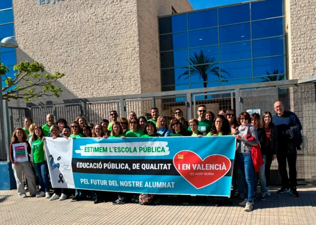 Imagen: Movilización educativa en el IES Josep Iborra de Benissa el 16 de abril de 2026