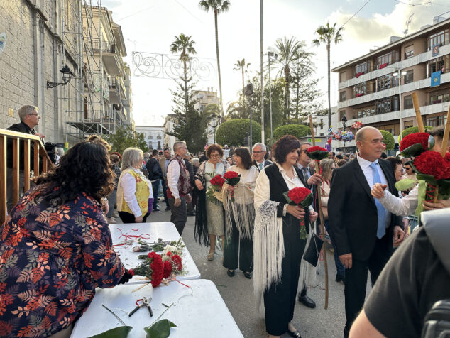 ofrenda a la purissima xiqueta de benissa en fiestas 2026 100