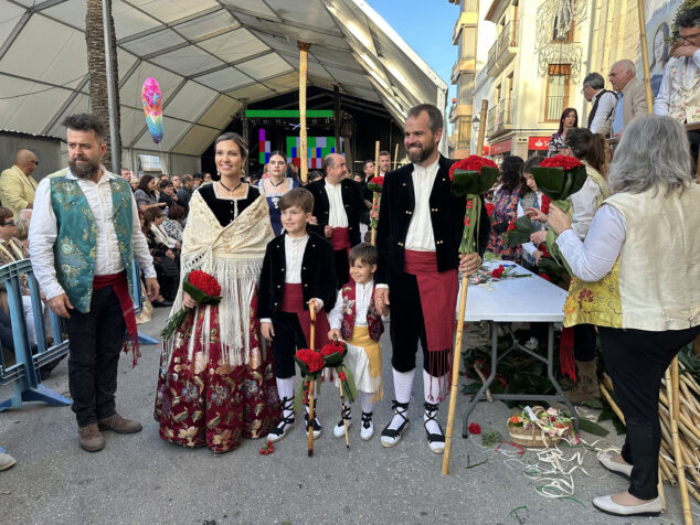 ofrenda a la purissima xiqueta de benissa en fiestas 2026 123