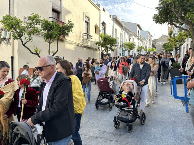 ofrenda a la purissima xiqueta de benissa en fiestas 2026 38