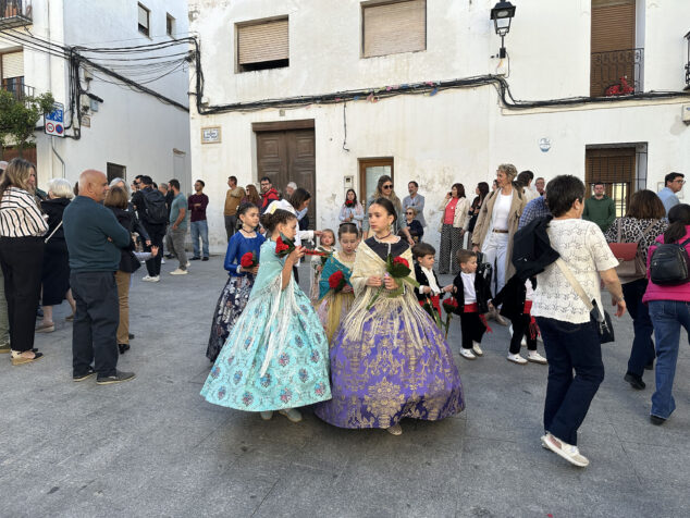 ofrenda a la purissima xiqueta de benissa en fiestas 2026 52