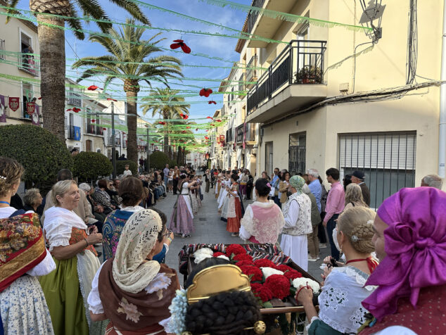 ofrenda a la purissima xiqueta de benissa en fiestas 2026 64