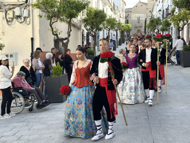 ofrenda a la purissima xiqueta de benissa en fiestas 2026 71