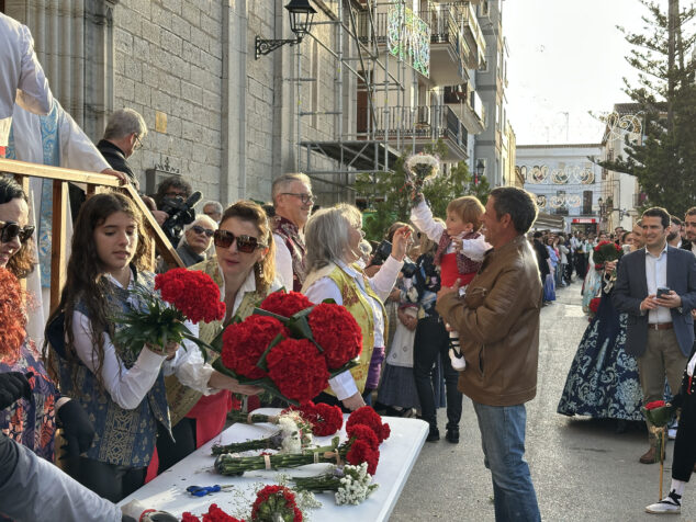 ofrenda a la purissima xiqueta de benissa en fiestas 2026 87