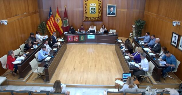 Imagen: Vista de la sesión del Pleno del Ayuntamiento de Calp celebrada el 14 de abril de 2026