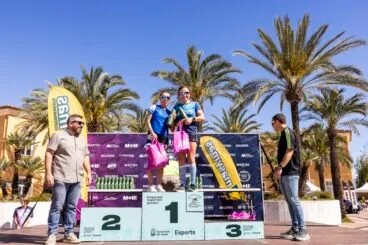 Podio femenino de la XVIII Volta a Peu El Verger