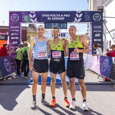 Podio masculino de la XVIII Volta a Peu El Verger