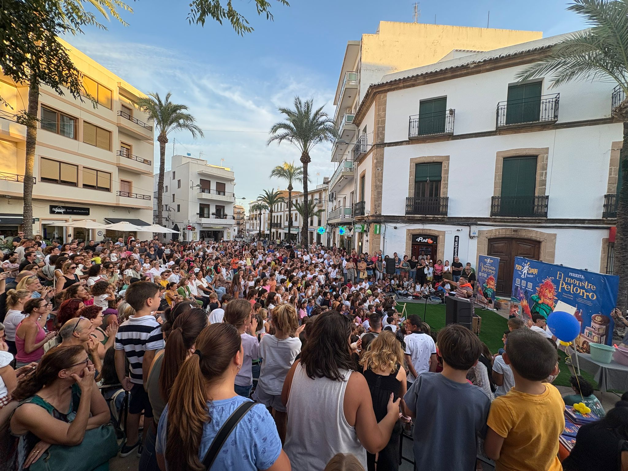 presentacion del monstre petorro a xabia en 2024