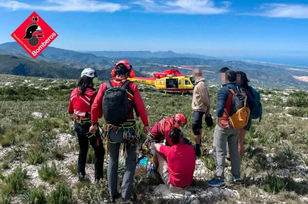 Imagen: Rescate del senderista en la Serra del Migdia de Pego