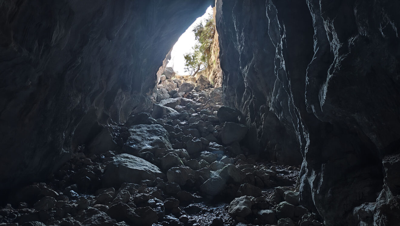 Salida de la Cova Bolumini