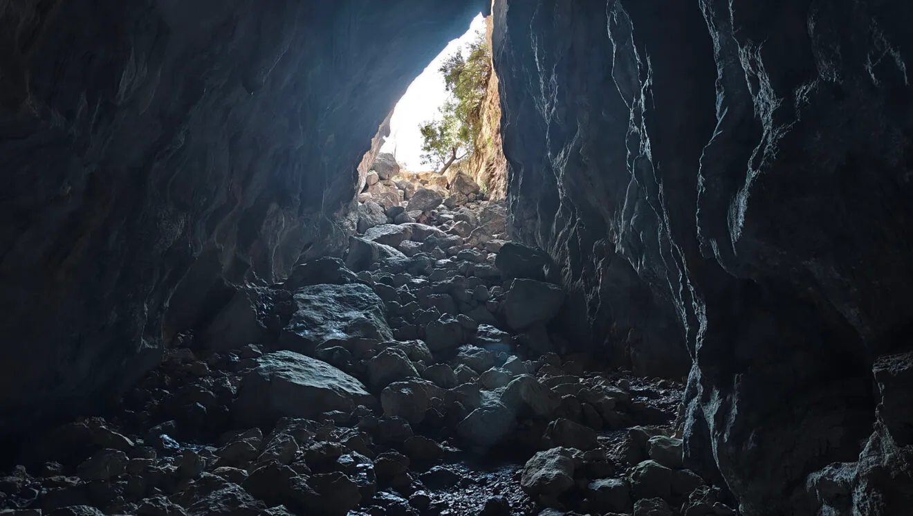 Salida de la Cova Bolumini