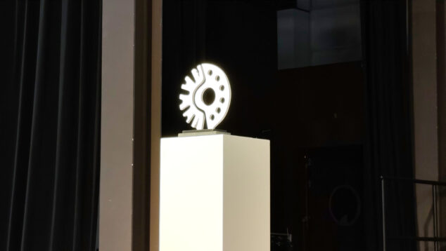 Imagen: Trofeo del Gran Premi Raúl Ivars de Benissa diseñado por Quico Torres