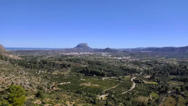 Vista de la Marina Alta desde la ascensión a la Cova Bolumini