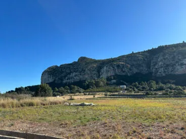 Vista de la Serra de Segària desde portelles en el término municipal del Verger