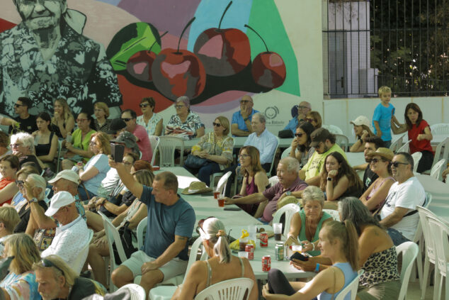 Imagen: Asistentes a la XXI Festa de la Cirera de la Vall de Gallinera en 2024