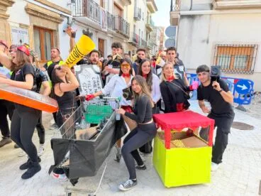 Grupo ‘El Cine’ en el concurso de disfraces de San Pancracio en Benitatxell