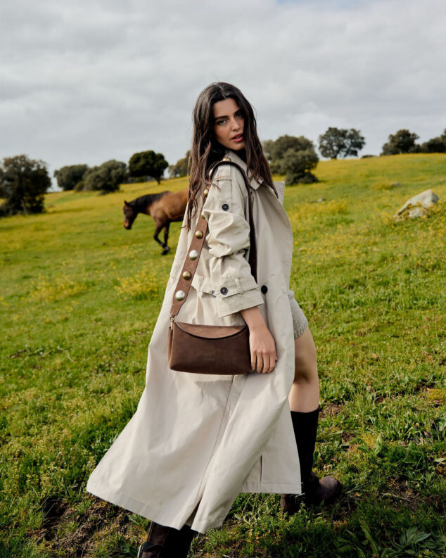 Diseño artesanal y «consumo consciente» desde Xaló: Cristina González y la marca de bolsos que no sigue tendencias 10 Imagen: Bolso de Gonter 28001, con el nombre del código postal de Madrid