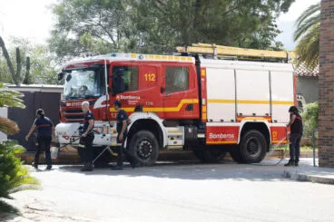 Un incendio nocturno moviliza a seis dotaciones en el Collado de Benissa 23 bomberos de alicante del parque de la marina alta en denia archivo