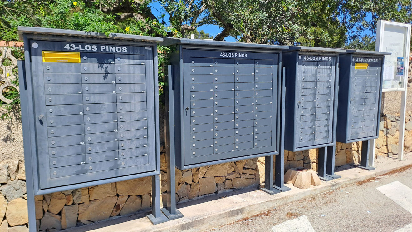 Buzones en la partida Los Pinos de Calp