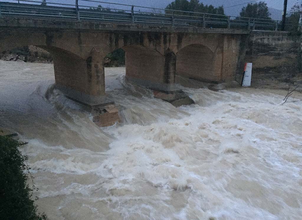 cauce del rio gorgos a su paso por
