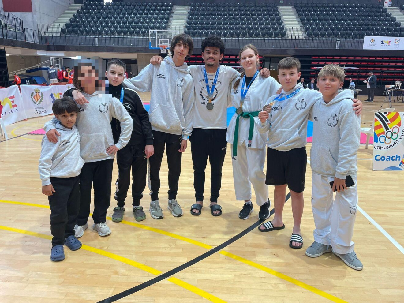 El Club Taekwondo Athenea celebra sus 7 medallas en Villarreal