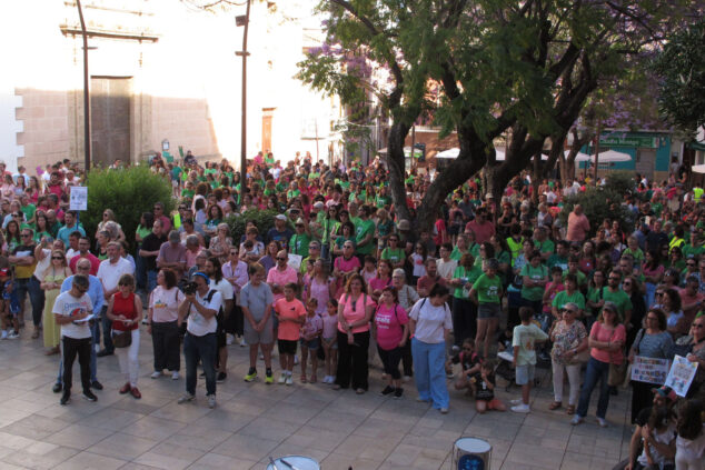 La comunidad educativa de la Marina Alta toma Dénia por la educación pública y en apoyo a la huelga docente 18 comunidad educativa de la marina alta en apoyo a docentes 11