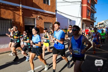 Corredores participantes en una edición anterior de la Cursa Popular de Jesús Pobre