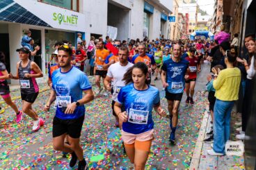Corredores en la Cursa Popular Vila de Pedreguer
