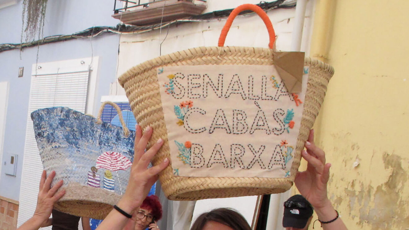 Desfile de barxes en Els Poblets en 2025 (archivo)