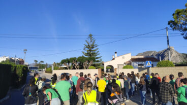 Docentes de la Marina Alta en la acción convocada en Ondara el 13 de mayo