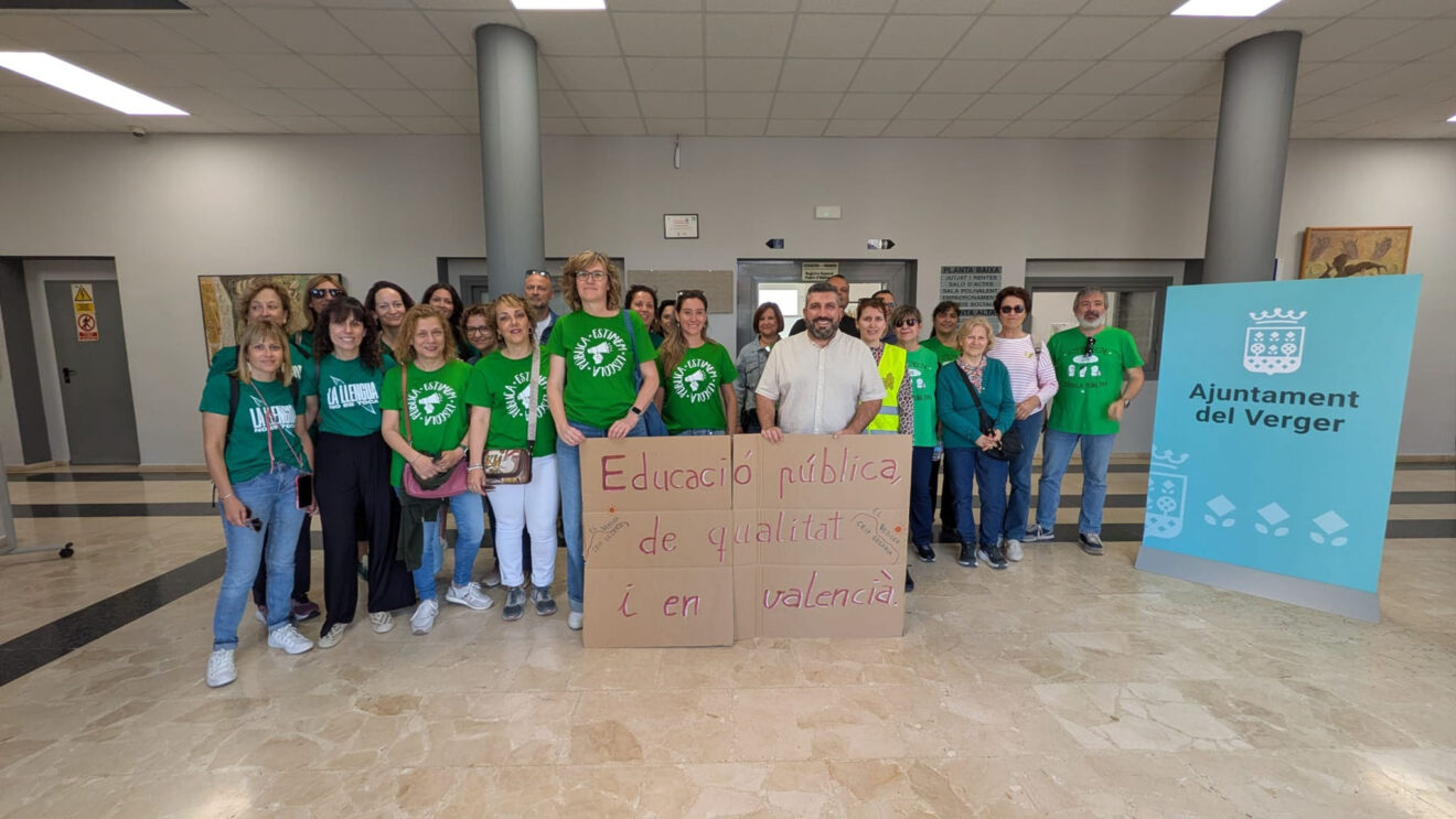Docentes del Verger reciben el apoyo del Ayuntamiento