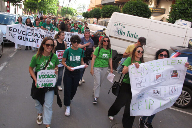 manifestacion en denia en apoyo a la educacion publica 07