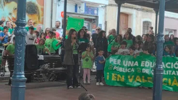 Manifestación en Pedreguer en apoyo a la huelga docente 05