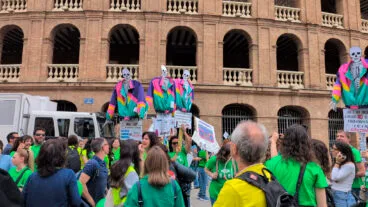 Manifestación en València el 5º día de huelga de docentes 11