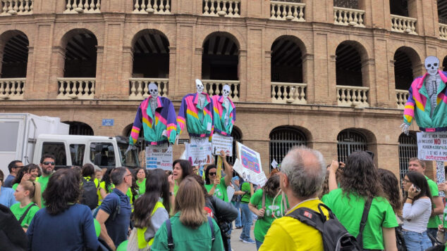 manifestacion en valencia el 5o dia de huelga de docentes 11