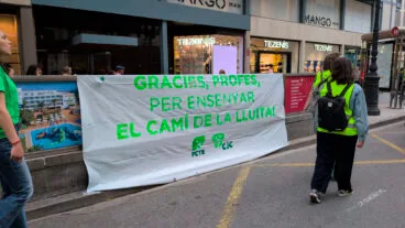 Manifestación en València el 5º día de huelga de docentes 13