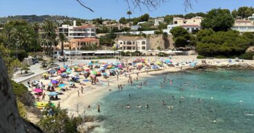 Vista de la playa de la Fustera en Benissa