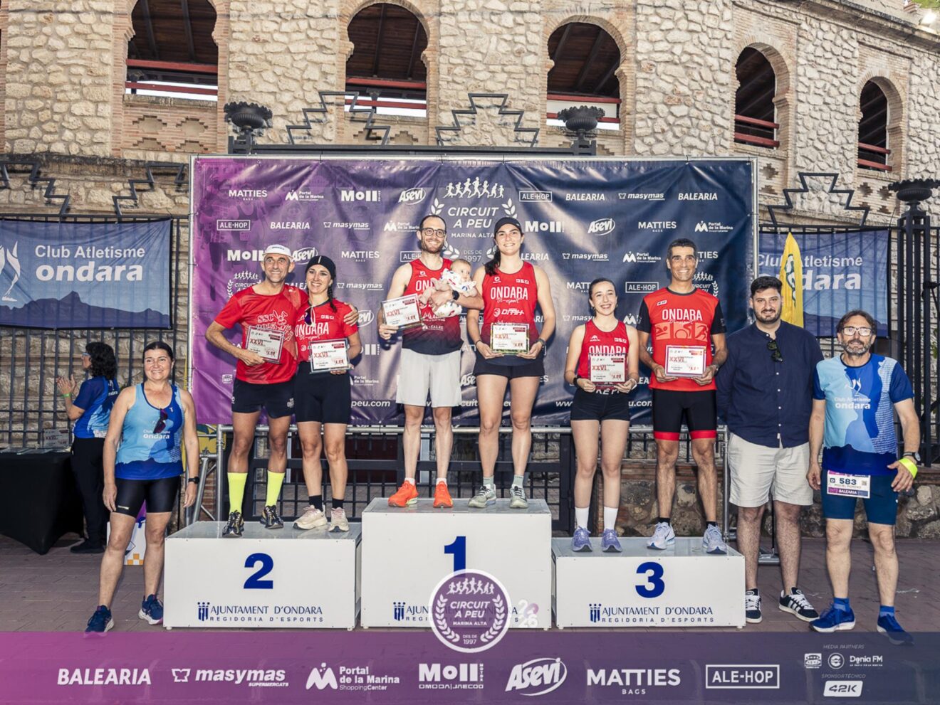 Podio local del club Ondara Tri-Esport en la XXVI Cursa Popular Ondara