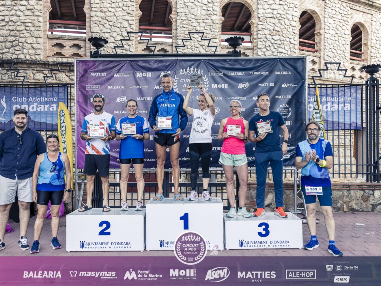 Podio de veteranos de la XXVI Cursa Popular Ondara