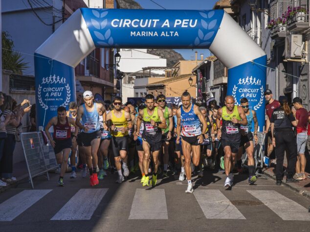 Imagen: Salida de la Cursa Popular Jesús Pobre del Circuit a Peu Marina Alta