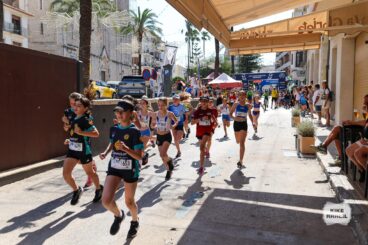Carrera infantil durante la Cursa Popular de Benissa