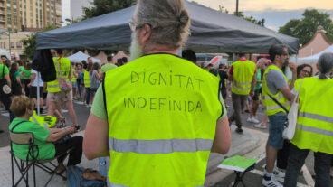 El conflicto educativo se recrudece: encierro sindical, tensión en las protestas y rechazo al acuerdo 3 concentracion frente a conselleria de educacion el domingo 31 de mayo