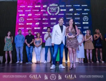 Entrega de premios en la Gala Final del XXVIII Circuit a Peu Marina Alta