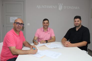 Firma del convenio para la gestión del Trinquet Municipal de Ondara