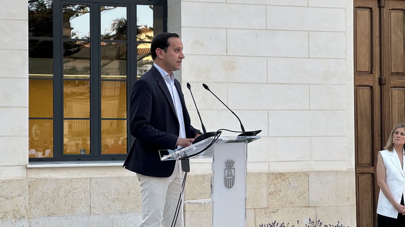 Inauguración ayuntamiento de Benissa en Escuelas Graduadas 48