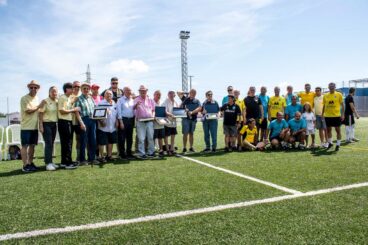 Foto de grupo de la Jornada Grogueta de la UD Ondarense