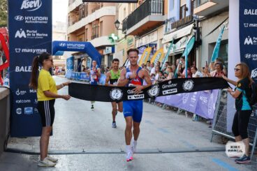 Kiko Roselló vencedor de la Cursa Popular de Benissa