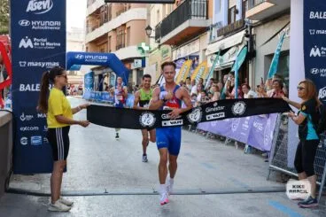 Kiko Roselló vencedor de la Cursa Popular de Benissa