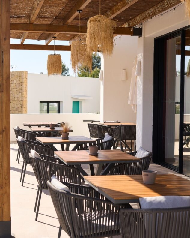 la entrada a una experiencia gastronomica diferente